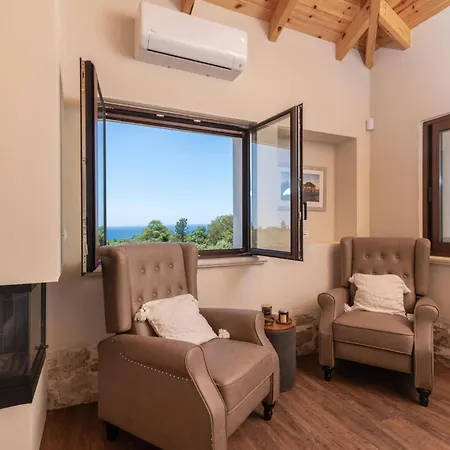 Idalia Retreat By Villa